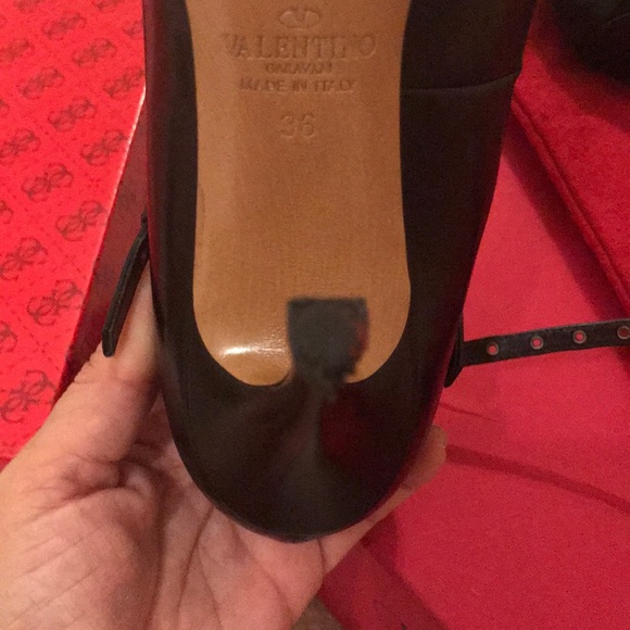 Authentic Valentino Pumps - Picture 6 of 8